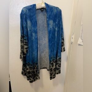 Blue open cardigan with leopard print bottom. Size 2X. J.